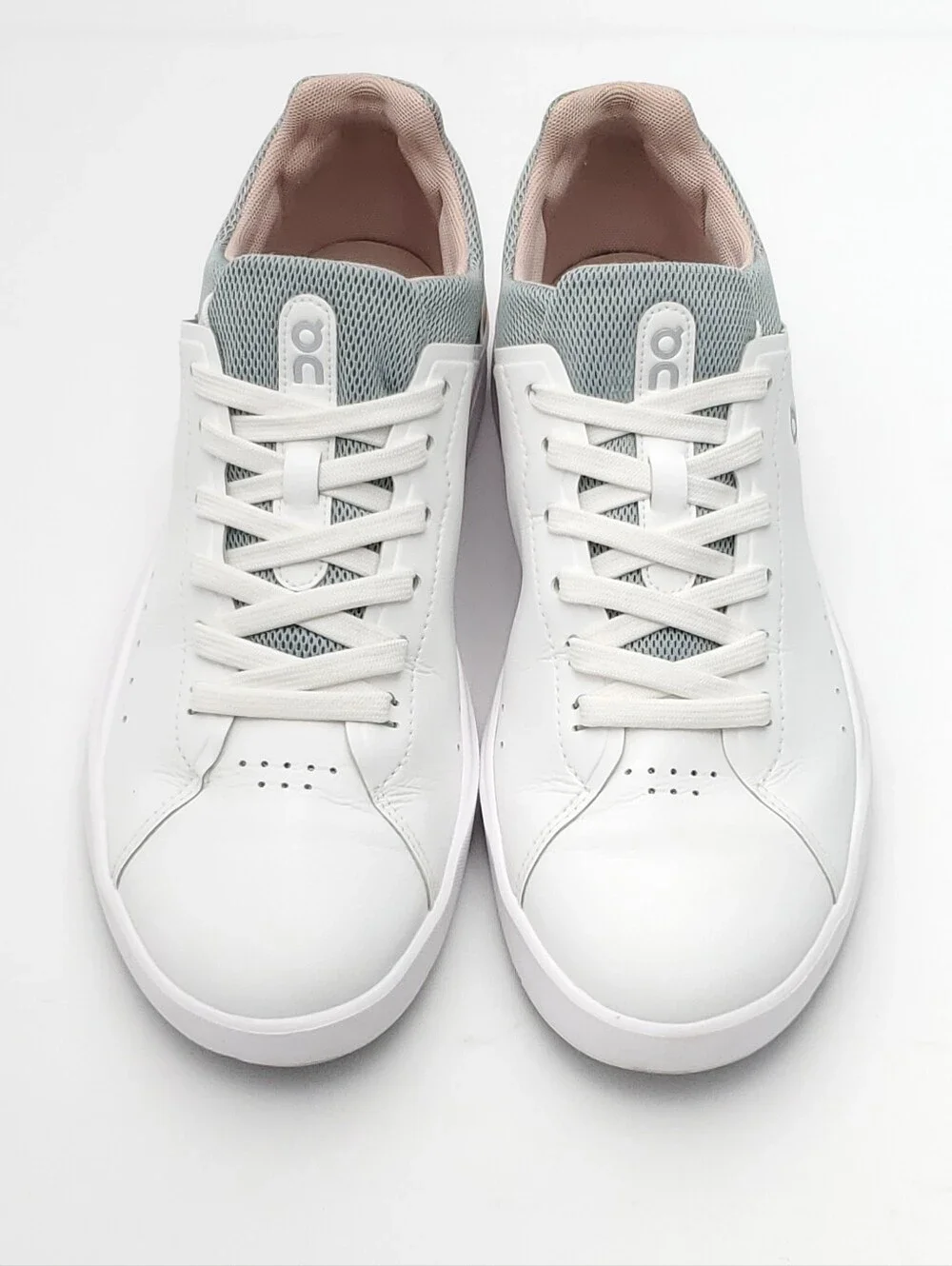 NEW On Running The Roger Advantage White Rosehip Tennis Shoes Women's Size 9